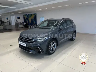 Volkswagen Tiguan 2.0 TDI SCR DSG Sport BlueMotion Technology del 2023 usata a Forli'