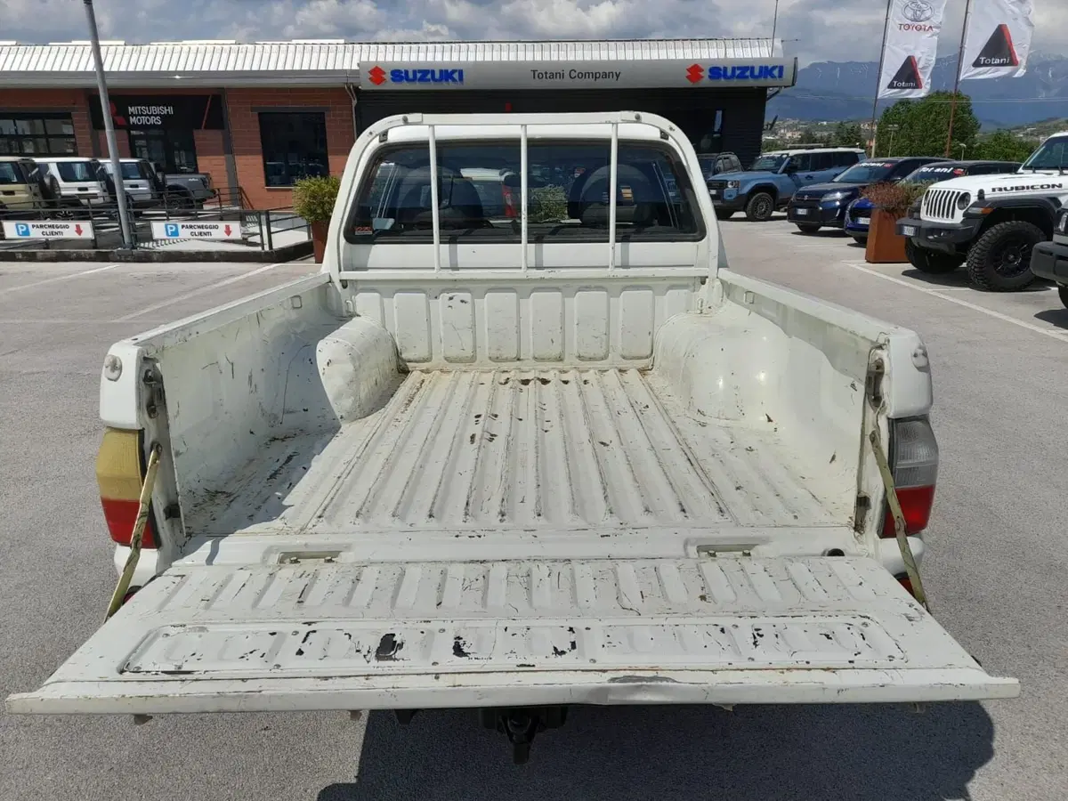 Mitsubishi L200 usata a L'Aquila (14)