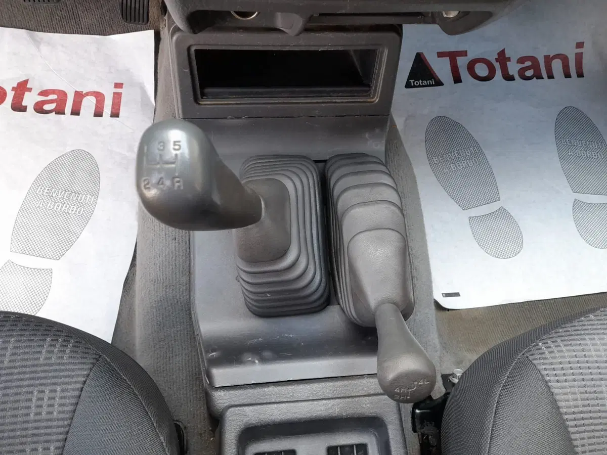 Mitsubishi L200 usata a L'Aquila (15)