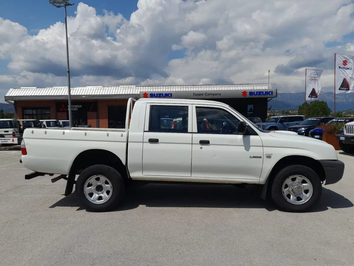Mitsubishi L200 usata a L'Aquila (4)