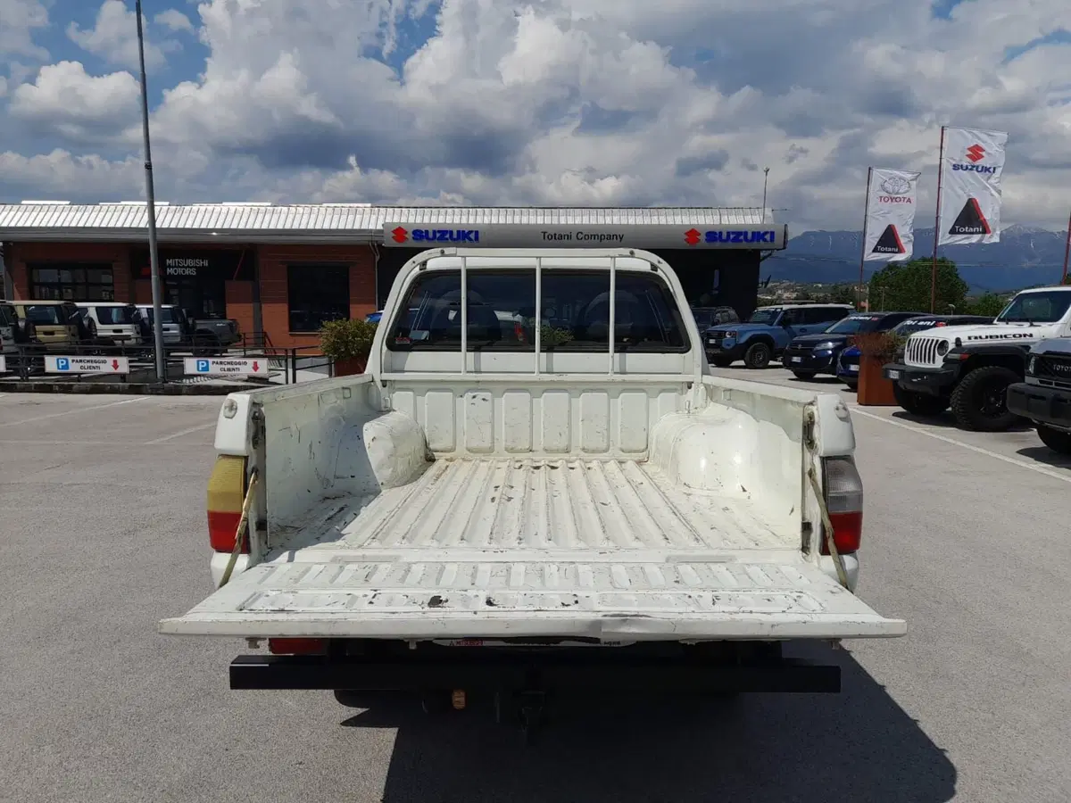 Mitsubishi L200 usata a L'Aquila (6)