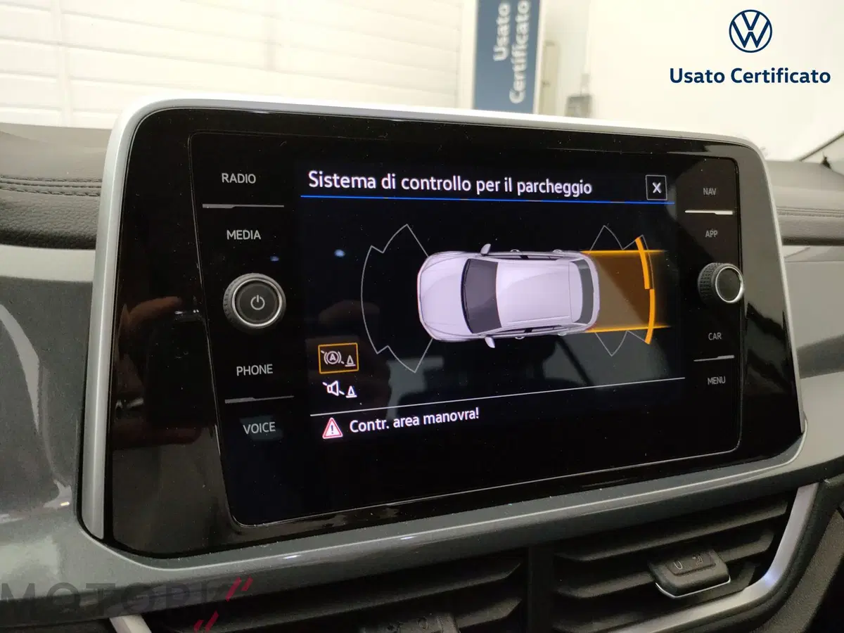 Volkswagen T-Roc usata a Varese (16)
