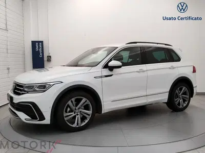 Volkswagen Tiguan Allspace 2.0 TDI SCR DSG 4MOTION Advanced BMT del 2023 usata a Busto Arsizio