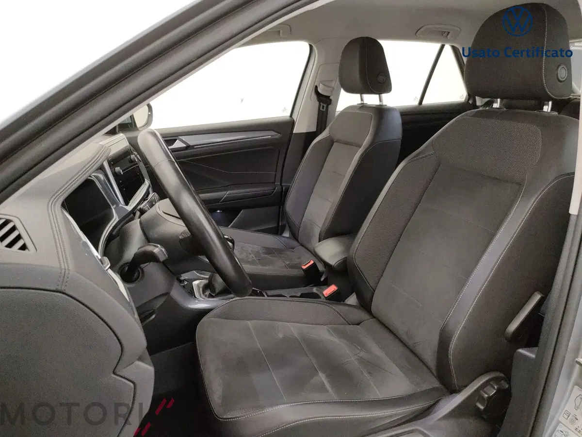 Volkswagen T-Roc usata a Varese (11)