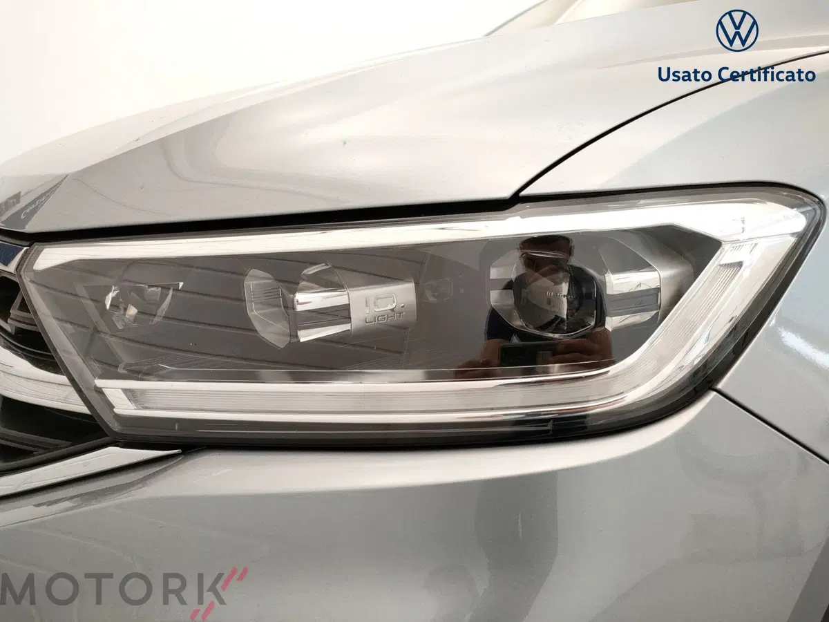 Volkswagen T-Roc usata a Varese (7)
