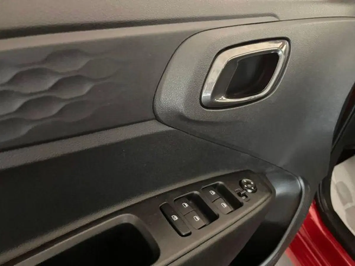 Hyundai i10 nuova a Verbano Cusio Ossola (10)