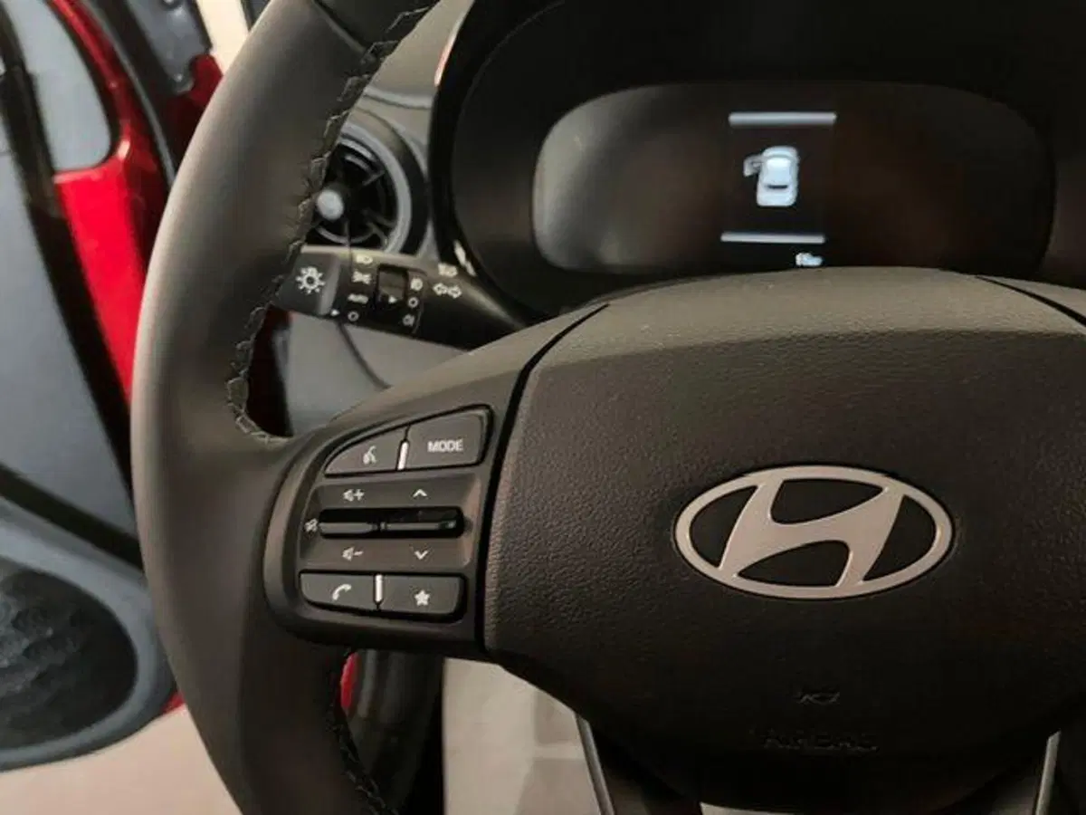 Hyundai i10 nuova a Verbano Cusio Ossola (12)