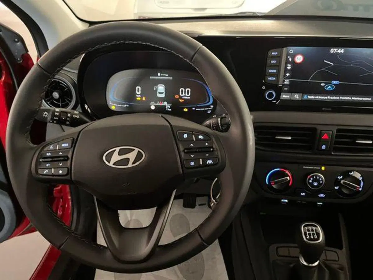 Hyundai i10 nuova a Verbano Cusio Ossola (19)