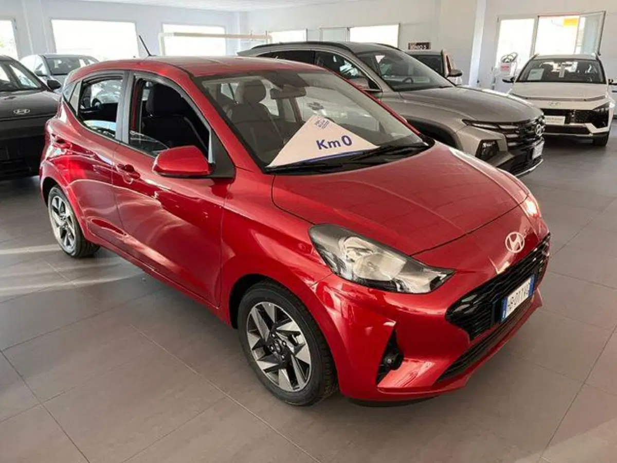 Hyundai i10 nuova a Verbano Cusio Ossola (3)