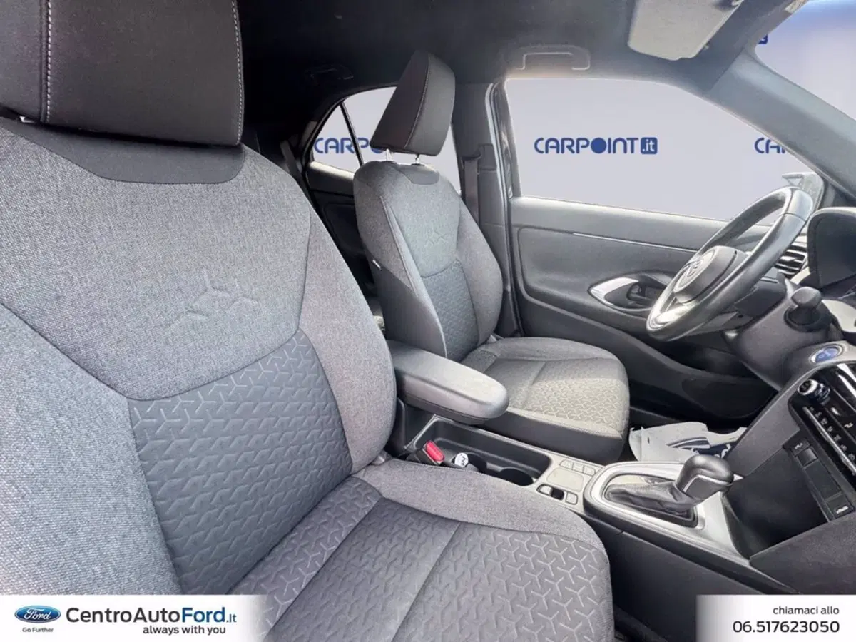 Toyota Yaris Cross usata a Roma (7)