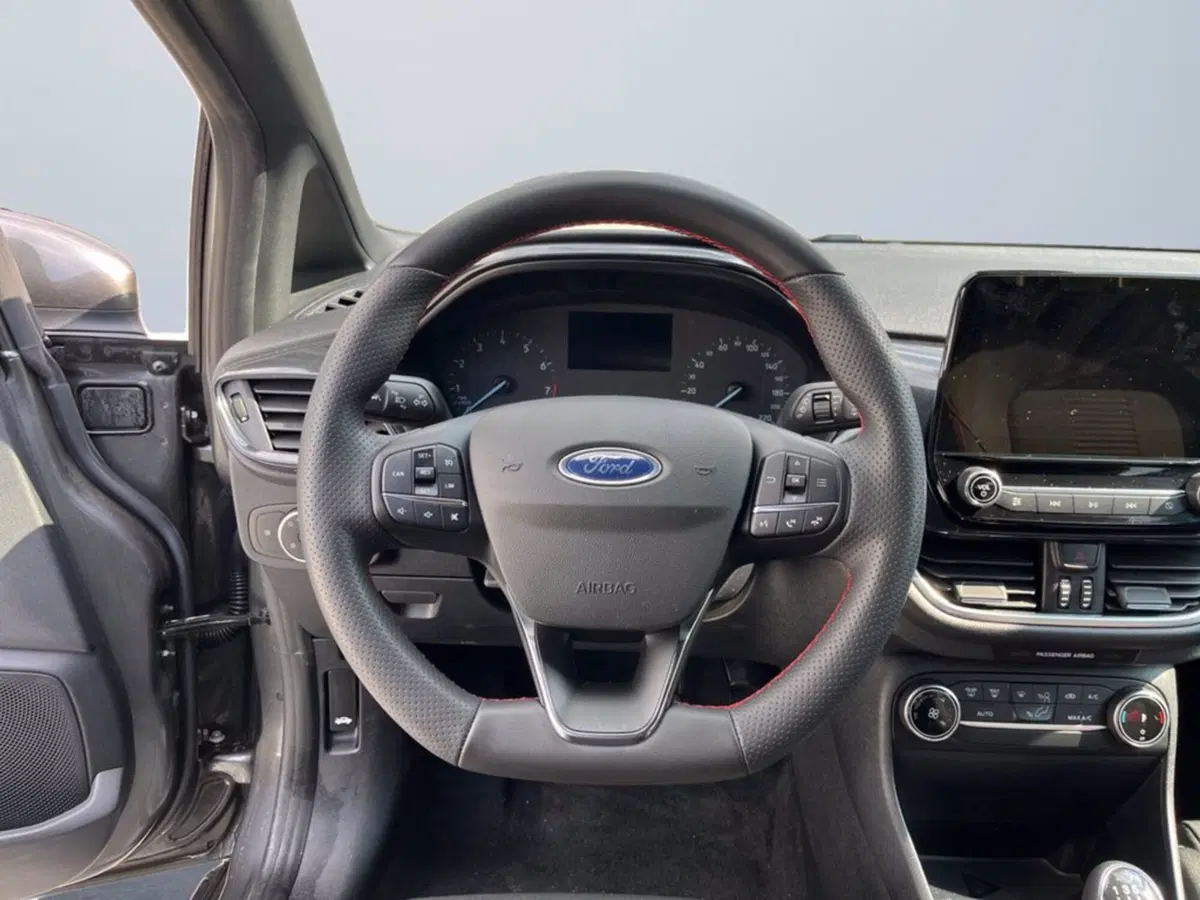 Ford Fiesta usata a Milano (14)