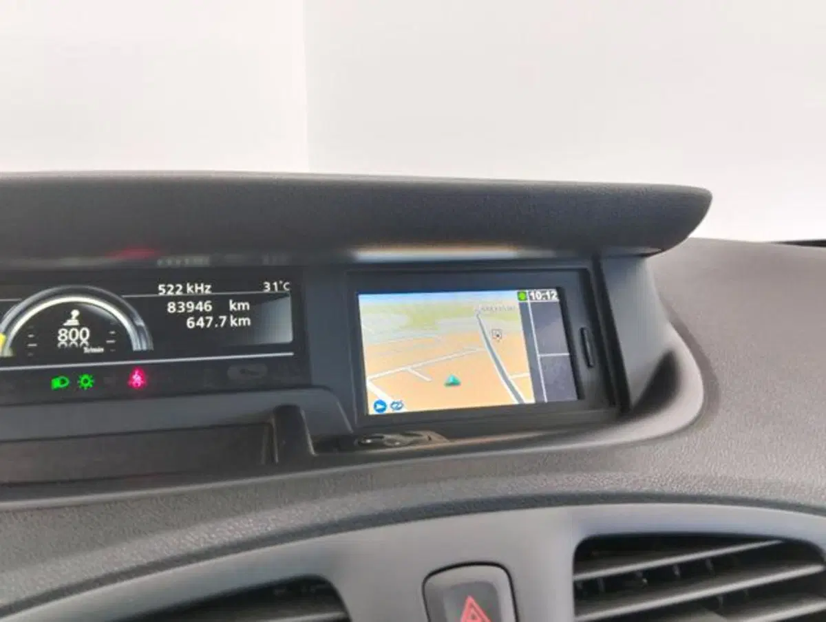 Renault Scenic E-Tech Electric usata a Como (10)