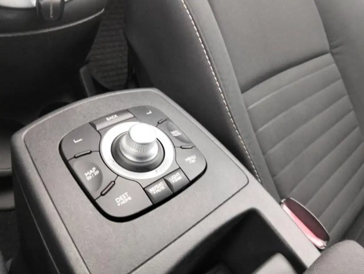 Renault Scenic E-Tech Electric usata a Como (16)