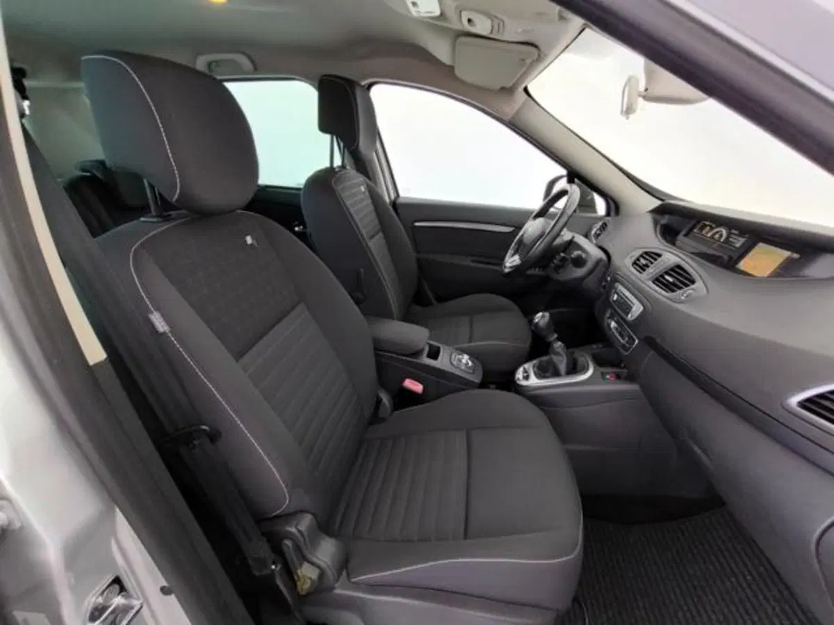 Renault Scenic E-Tech Electric usata a Como (3)