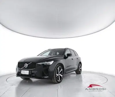 Volvo XC60 B5 (d) AWD automatico Ultimate Dark del 2022 usata a Corciano