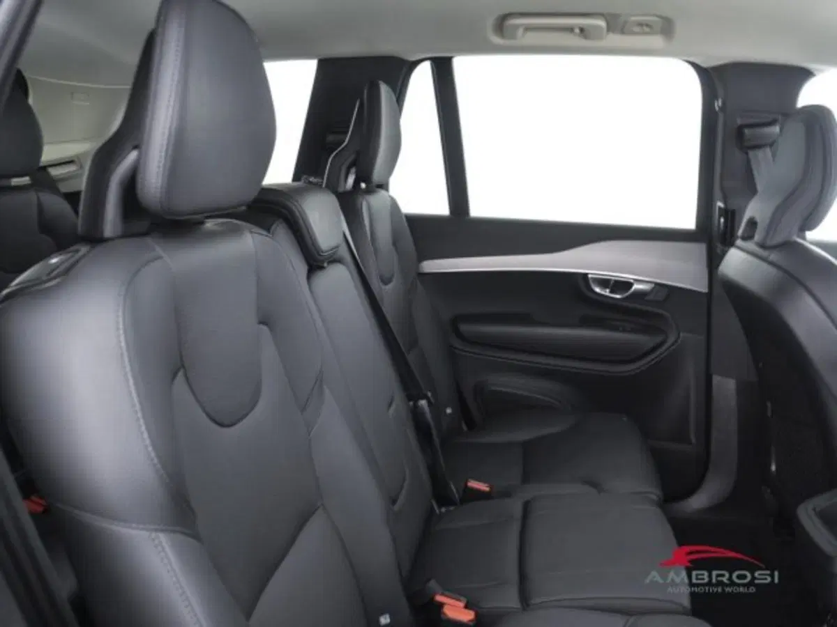 Volvo XC90 usata a Perugia (13)