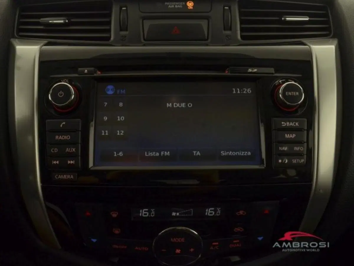 Nissan Navara usata a Perugia (15)