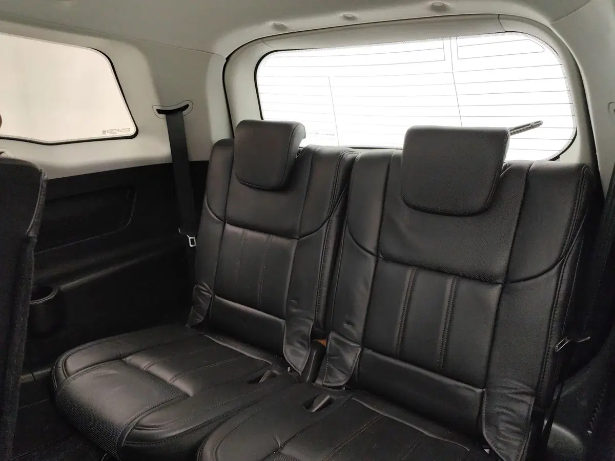 Mahindra XUV500 usata a Como (14)