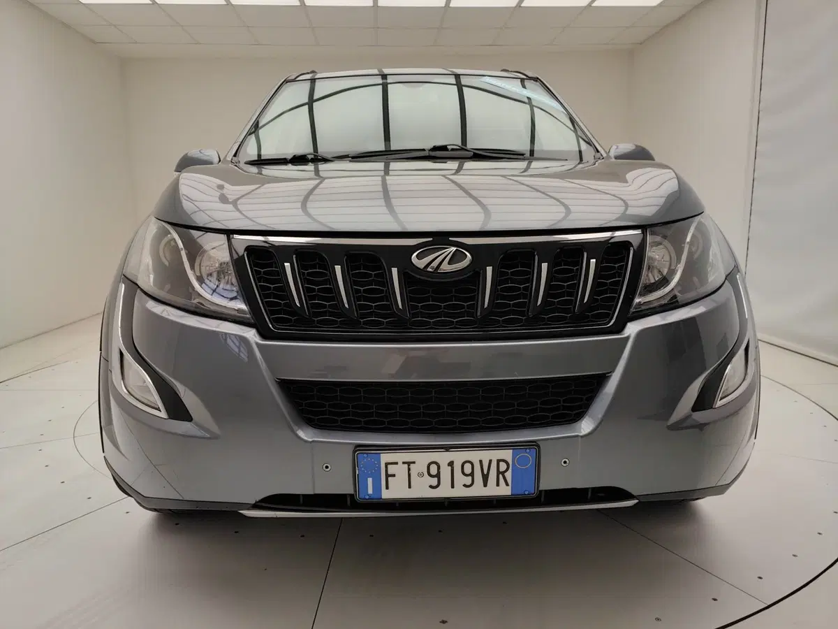 Mahindra XUV500 usata a Como (2)