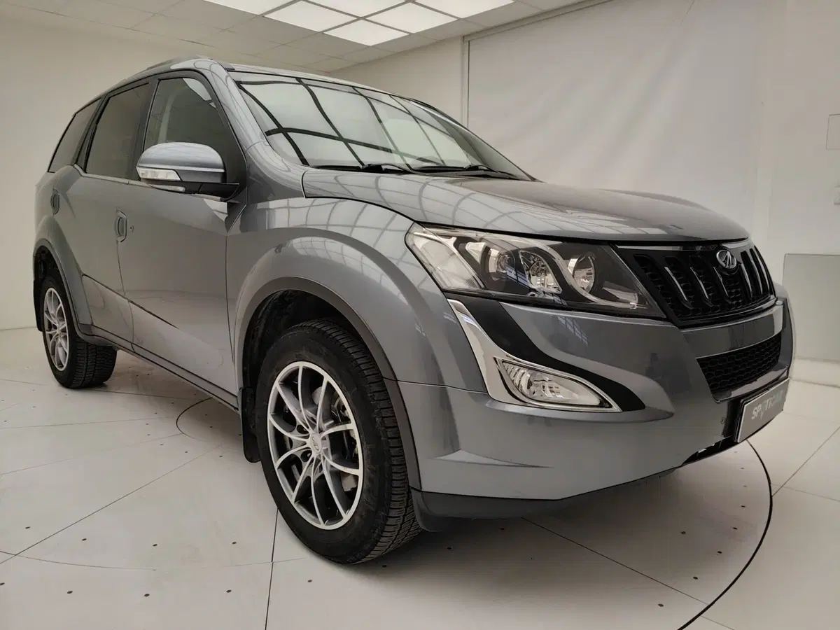 Mahindra XUV500 usata a Como (3)