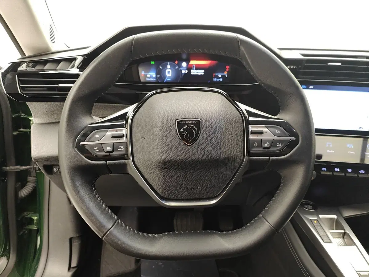 Peugeot 308 usata a Como (16)