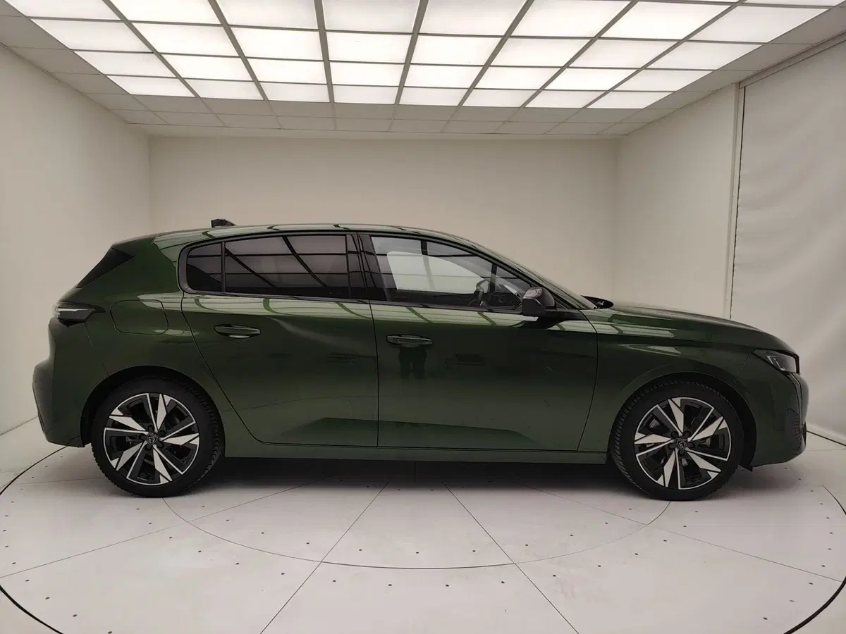 Peugeot 308 usata a Como (19)