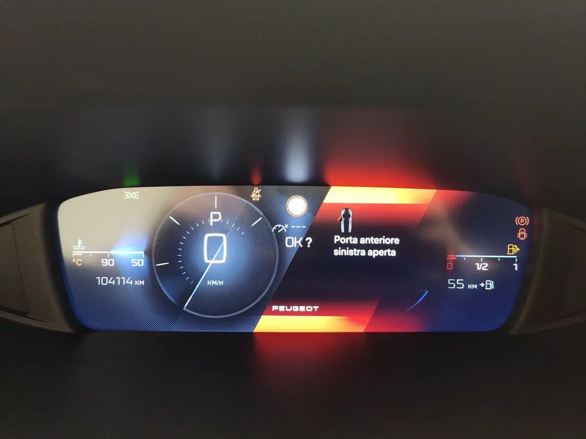 Peugeot 308 usata a Como (8)