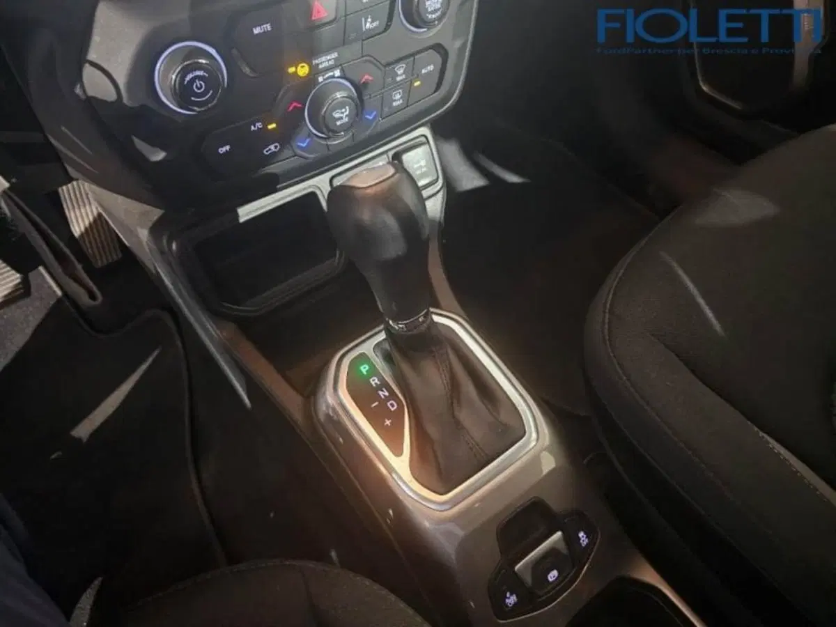 Jeep Renegade usata a Brescia (9)