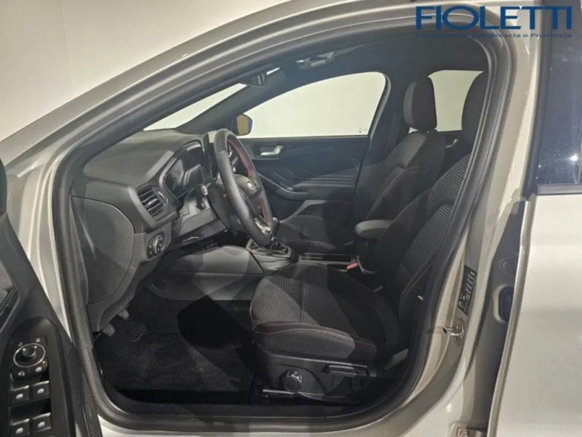 Ford Focus Station Wagon usata a Brescia (10)