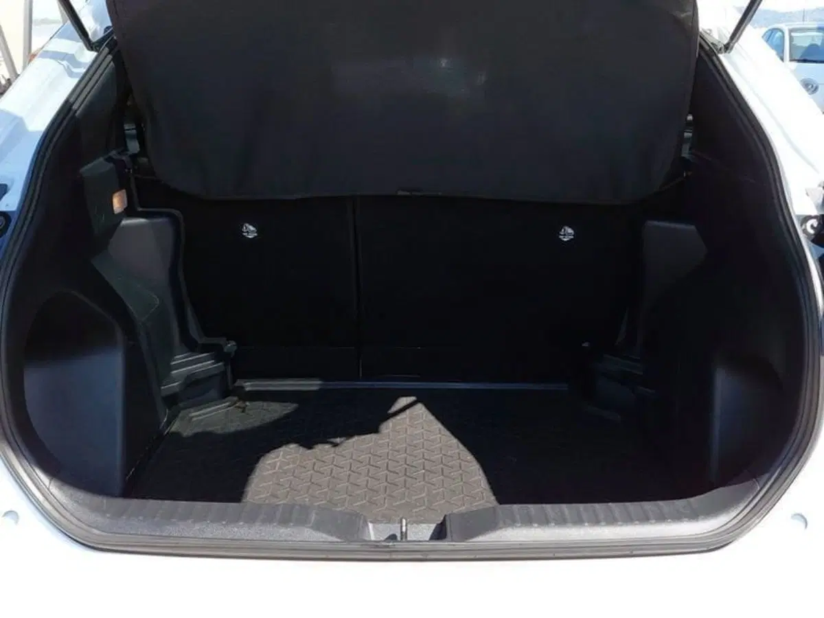 Toyota Yaris Cross usata a Cagliari (7)