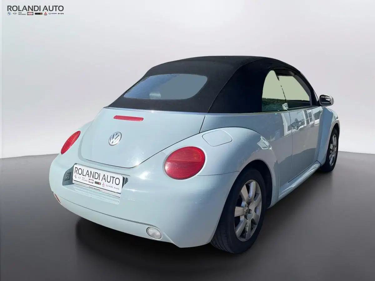 Volkswagen New Beetle Cabrio usata a Alessandria (10)