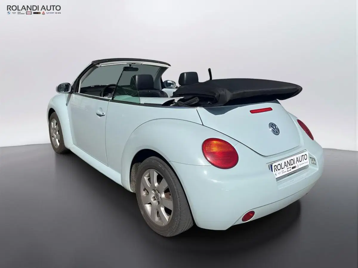Volkswagen New Beetle Cabrio usata a Alessandria (9)