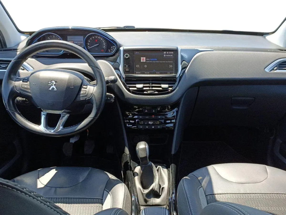 Peugeot 2008 usata a Bari (8)