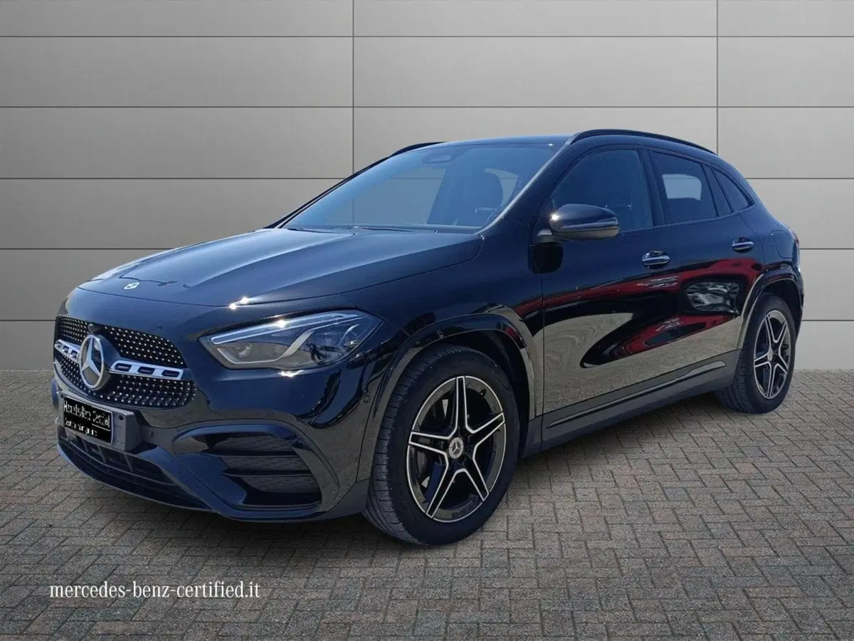 Mercedes-Benz GLA SUV usata a Bari