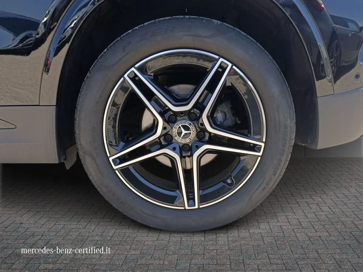 Mercedes-Benz GLA SUV usata a Bari (17)