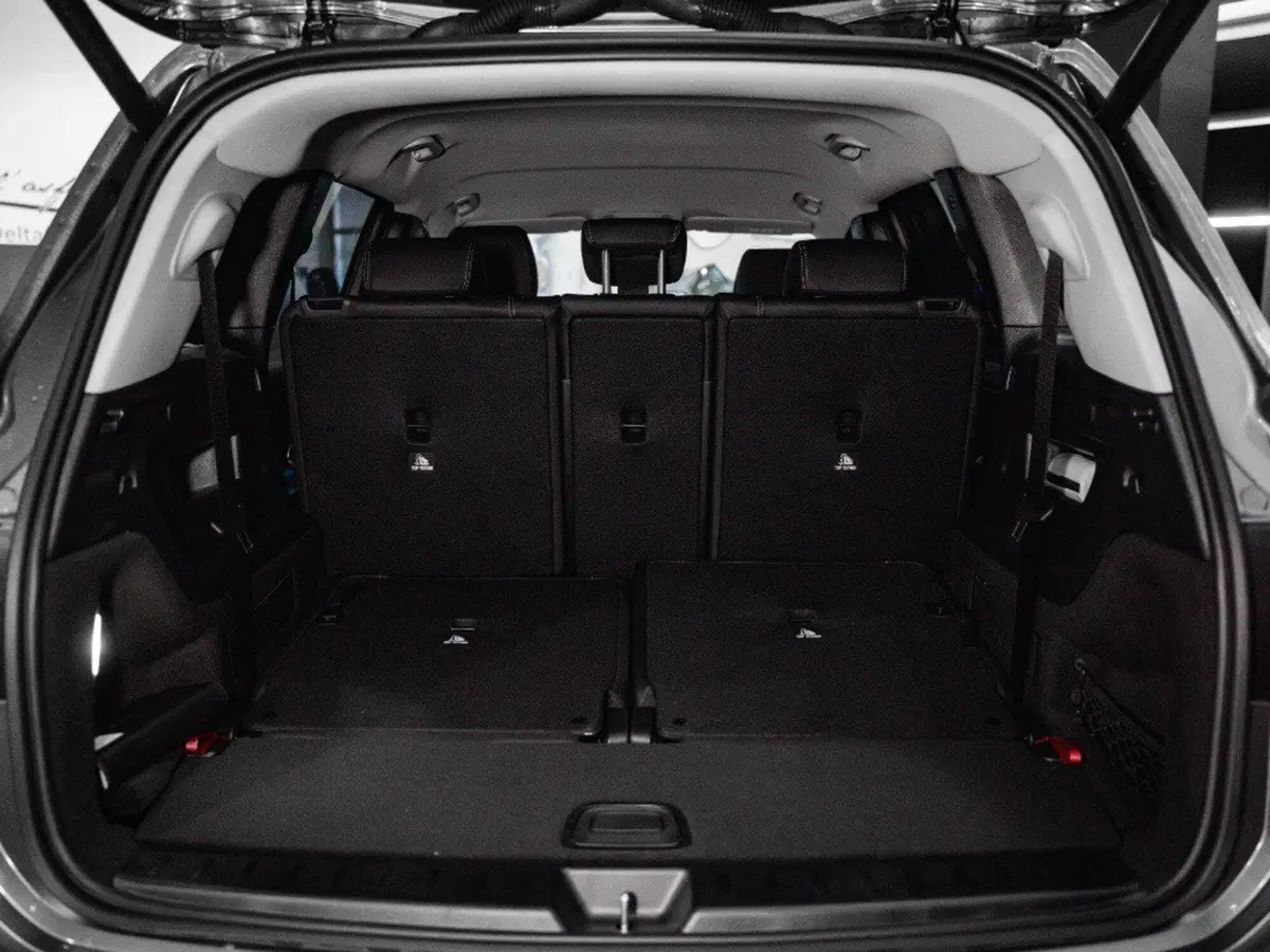 Mercedes-Benz GLB nuova a Ancona (10)