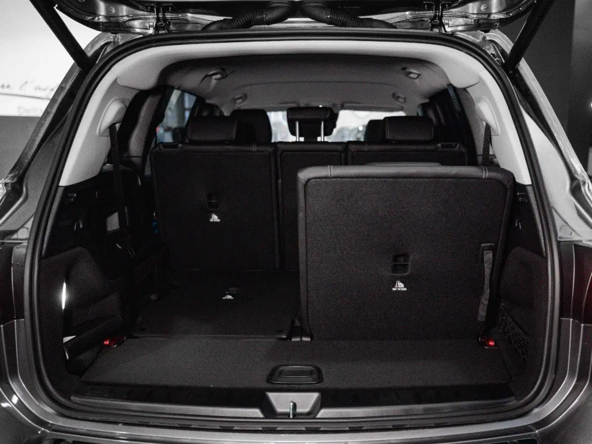 Mercedes-Benz GLB nuova a Ancona (11)