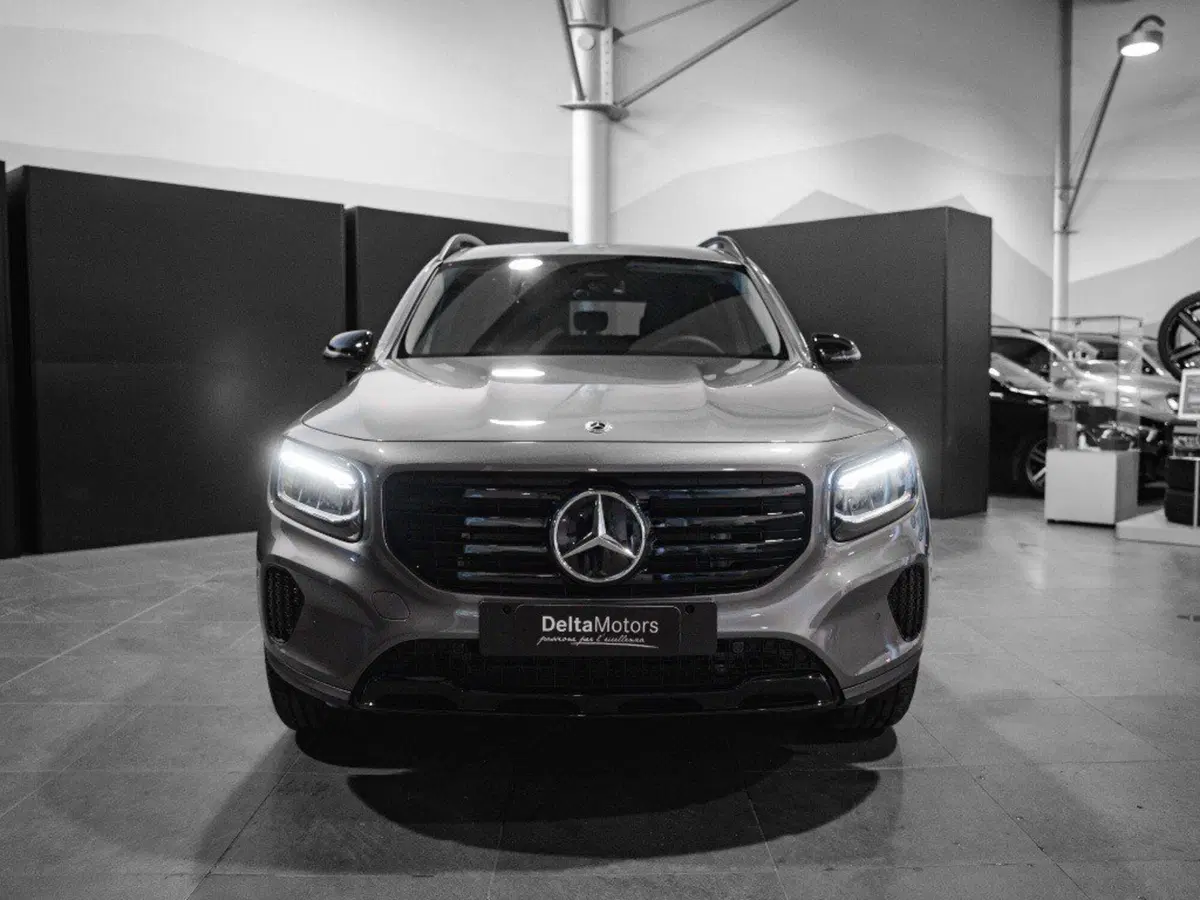 Mercedes-Benz GLB nuova a Ancona (5)