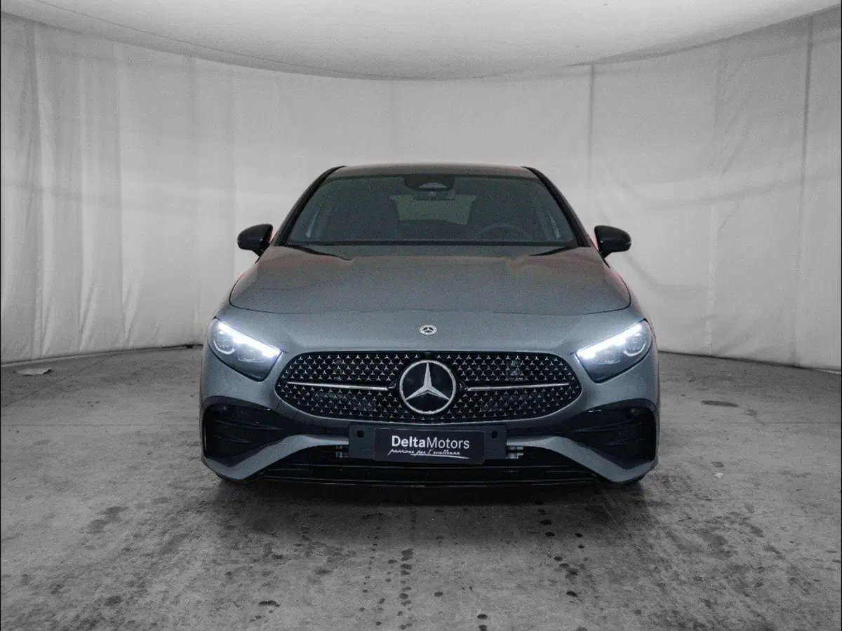 Mercedes-Benz Classe A Sedan nuova a Macerata (5)