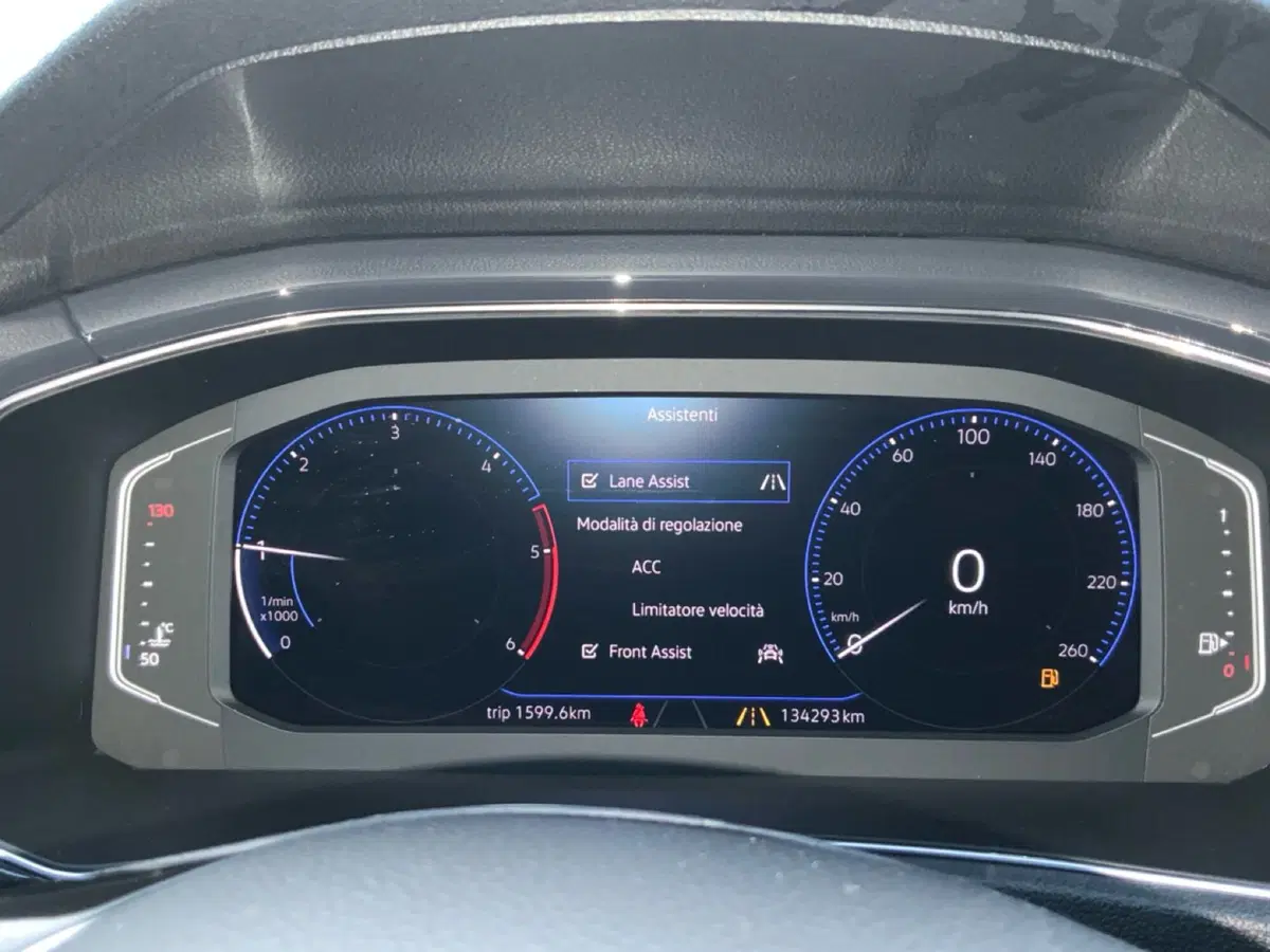 Volkswagen T-Roc usata a Perugia (6)