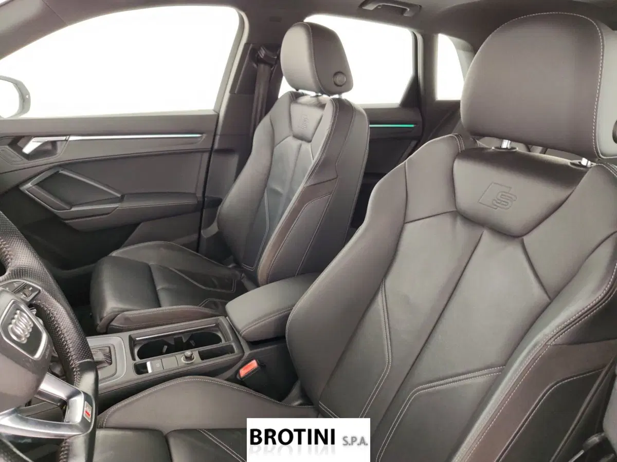 Audi Q3 Sportback usata a Massa-Carrara (10)