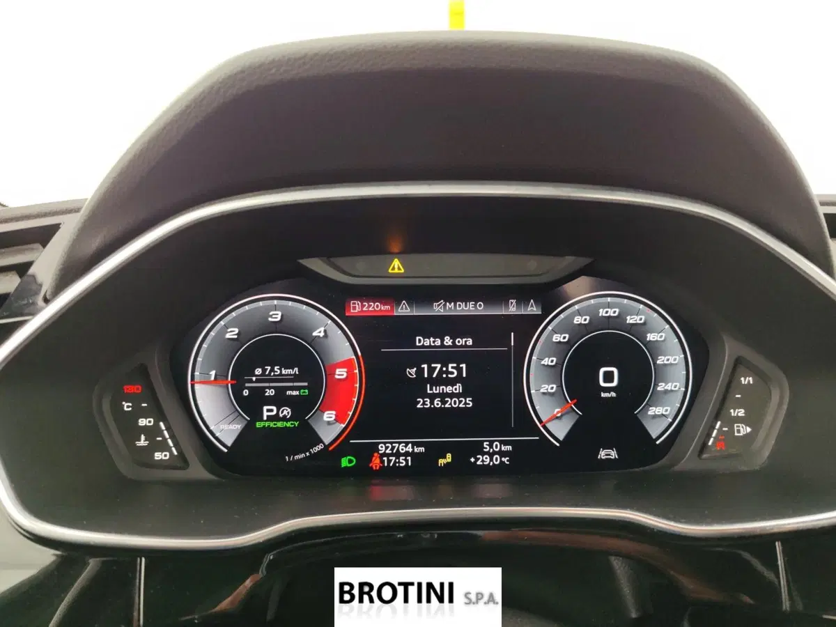 Audi Q3 Sportback usata a Massa-Carrara (17)