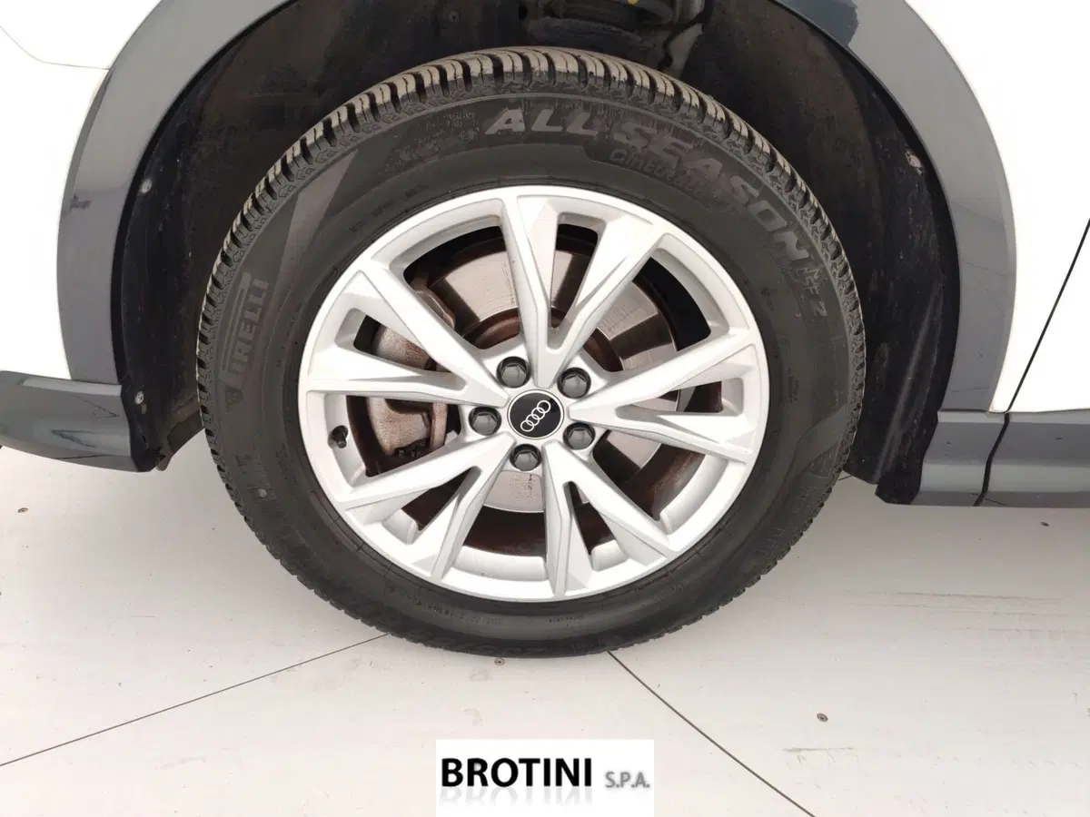 Audi Q3 usata a Massa-Carrara (7)