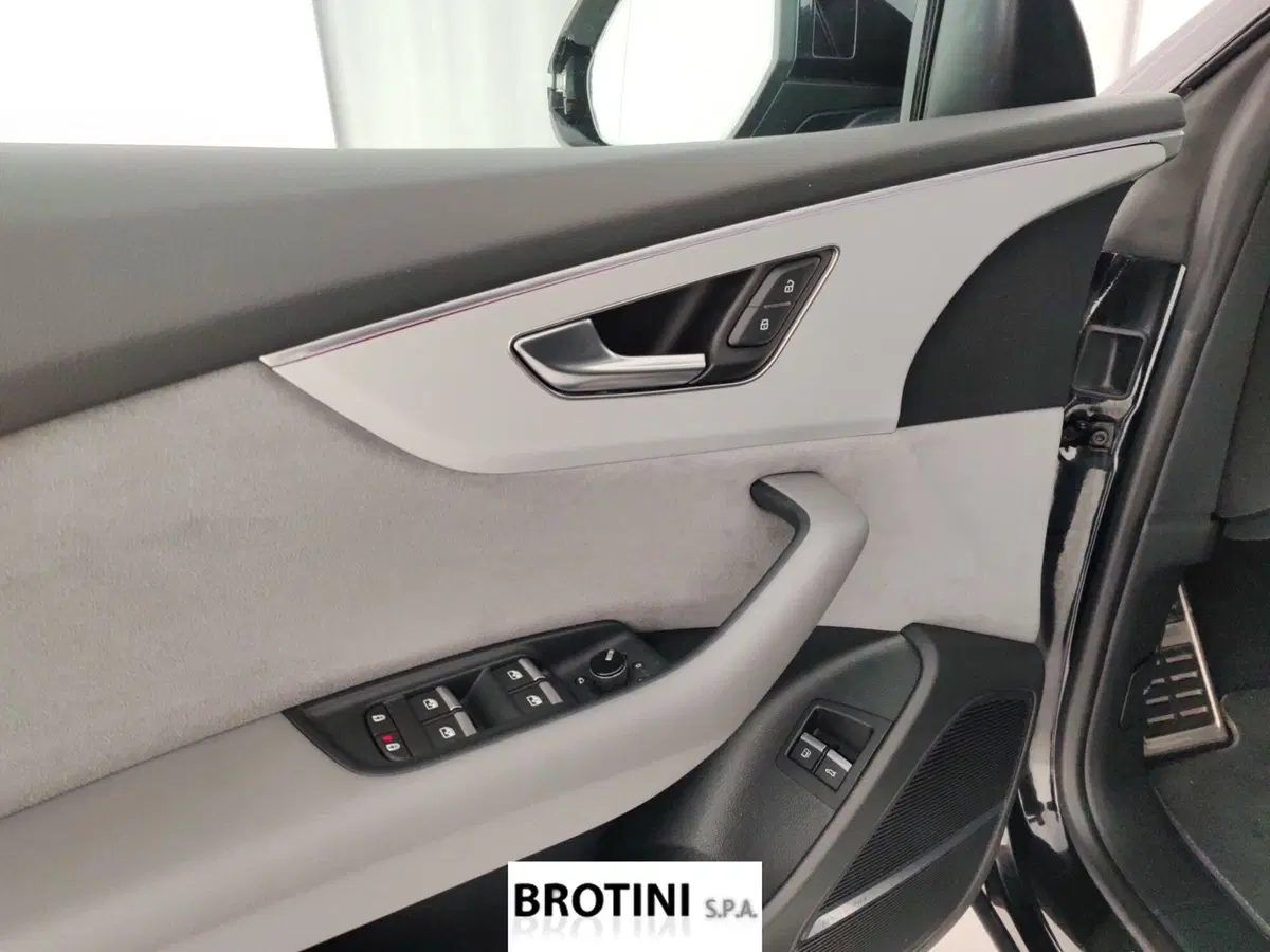 Audi Q8 usata a Massa-Carrara (11)