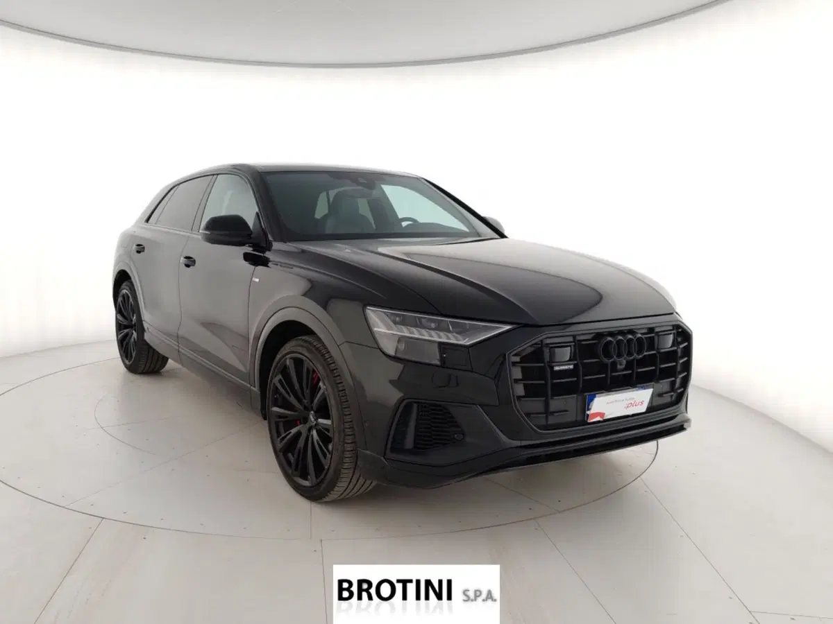Audi Q8 usata a Massa-Carrara (4)