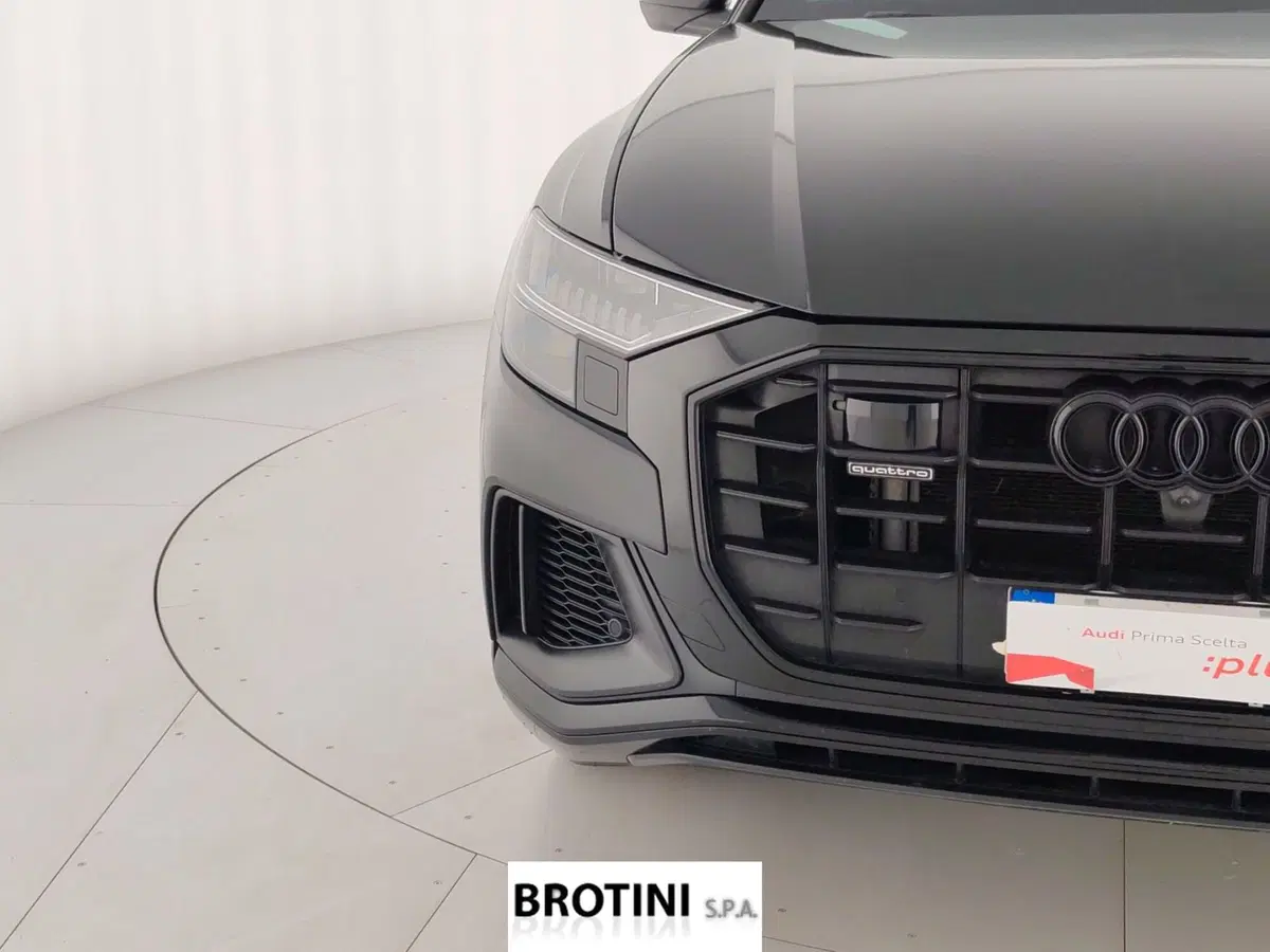 Audi Q8 usata a Massa-Carrara (5)