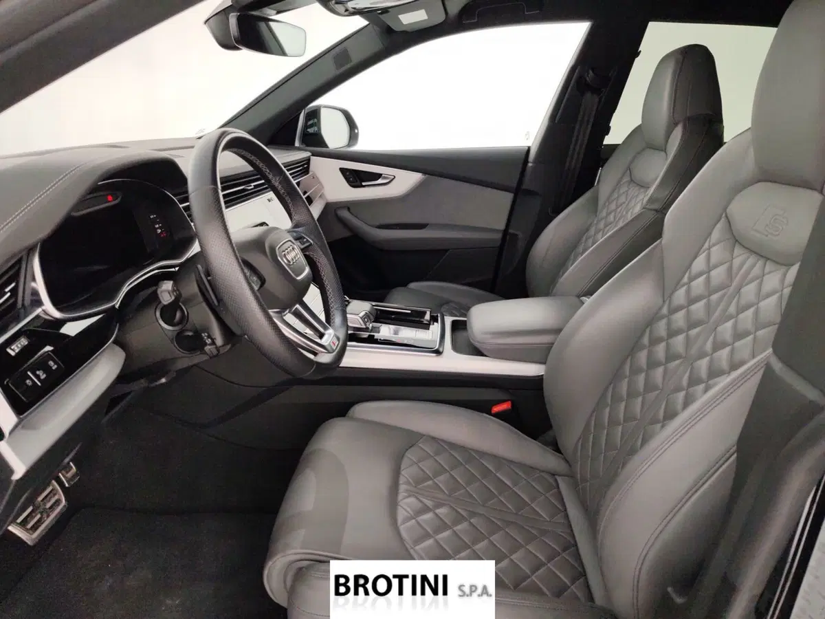 Audi Q8 usata a Massa-Carrara (7)