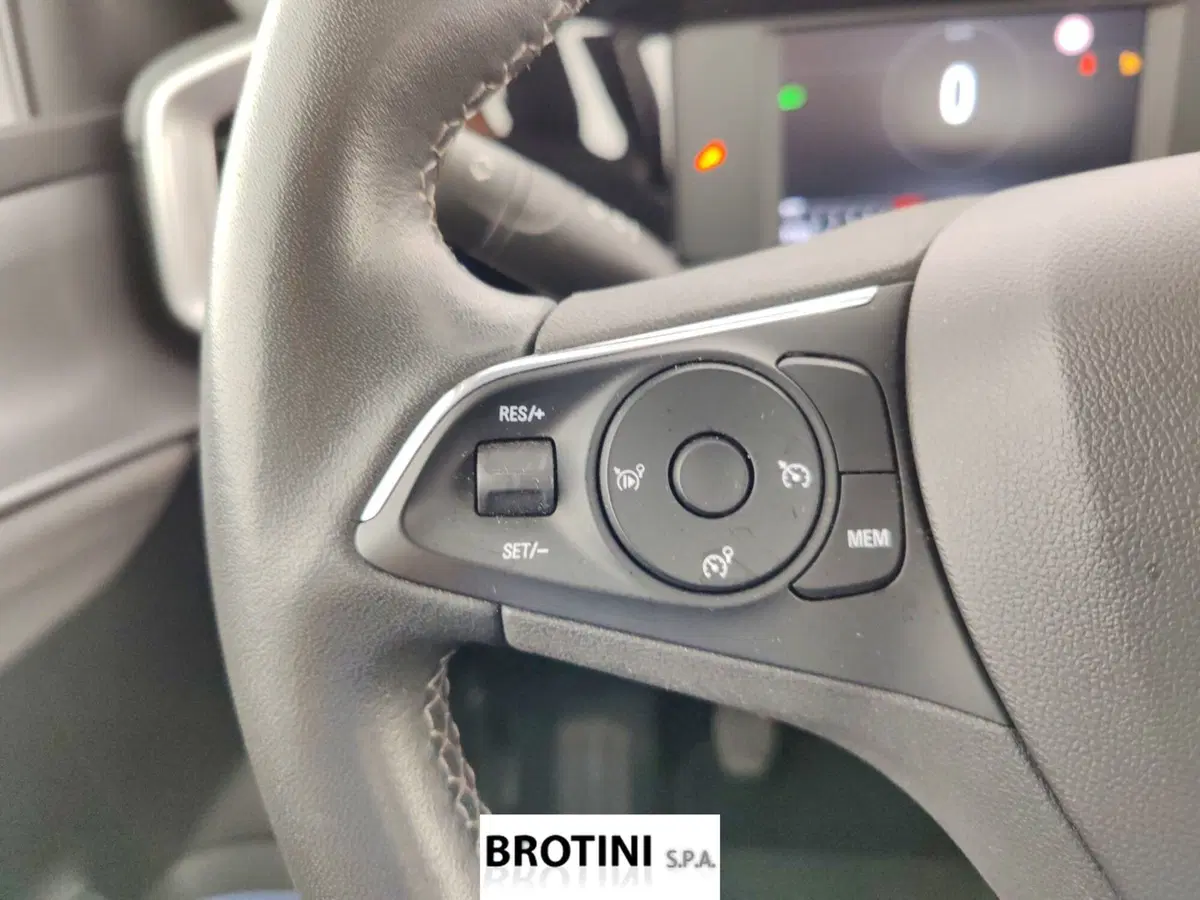 Opel Mokka usata a Massa-Carrara (14)