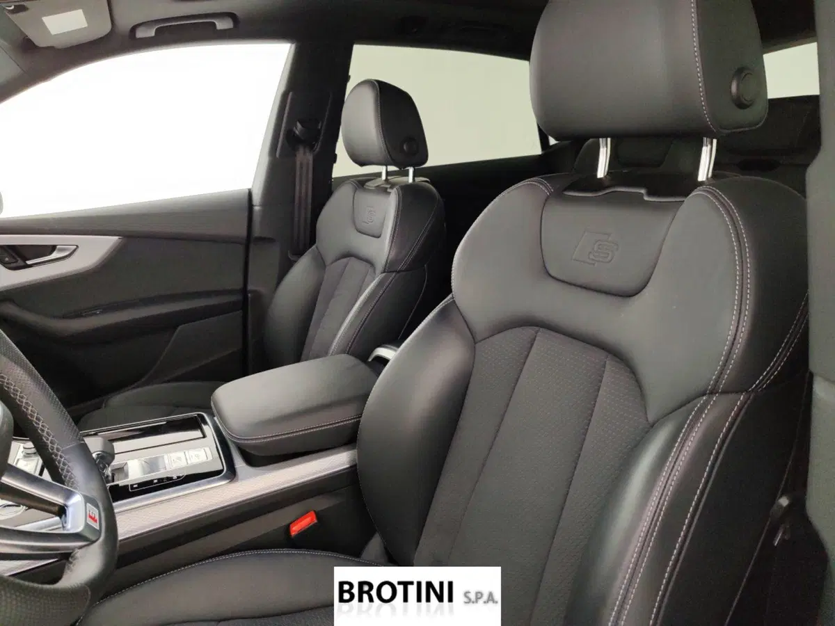 Audi Q8 Sportback usata a Massa-Carrara (8)