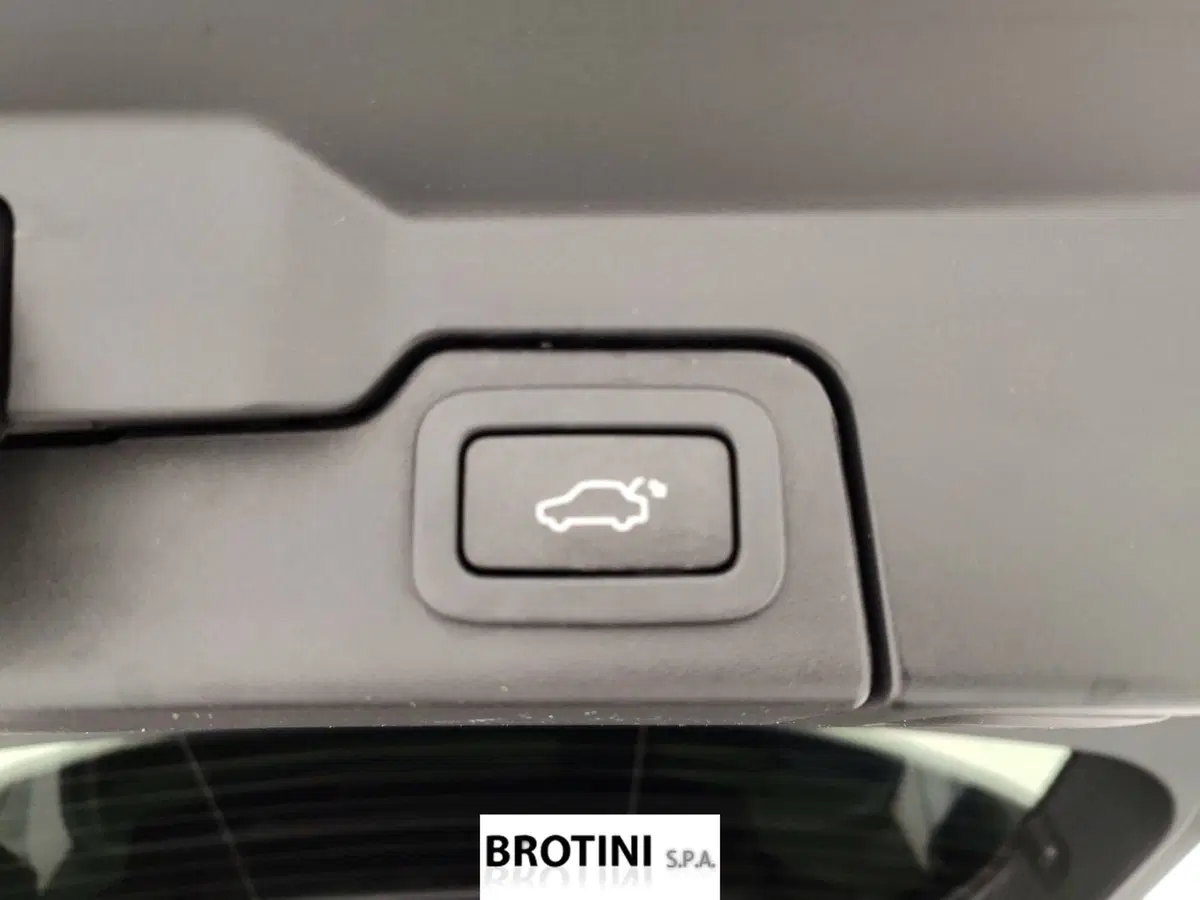 Land Rover Range Rover Evoque usata a Massa-Carrara (13)